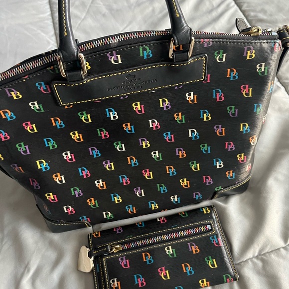 Dooney & Bourke set, Bag and wallet. Multicolored Bag Rainbow zipper - Picture 3 of 5
